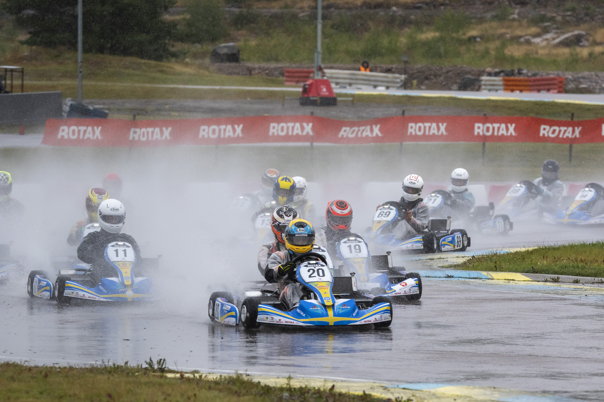 Rotax E20 Seniors on the Track in rain