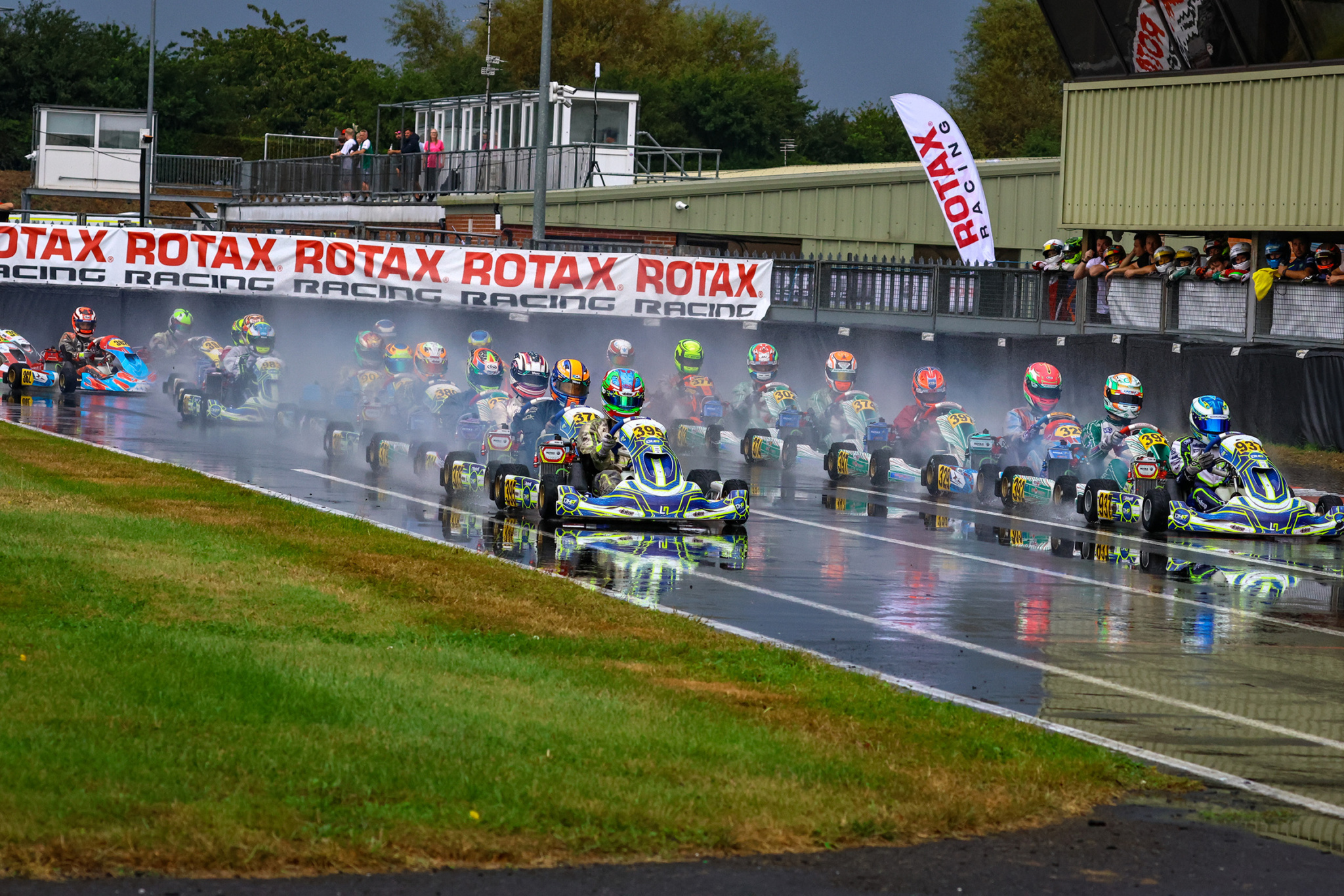 Rotax Racing RMCET Rd4 Start Senior1