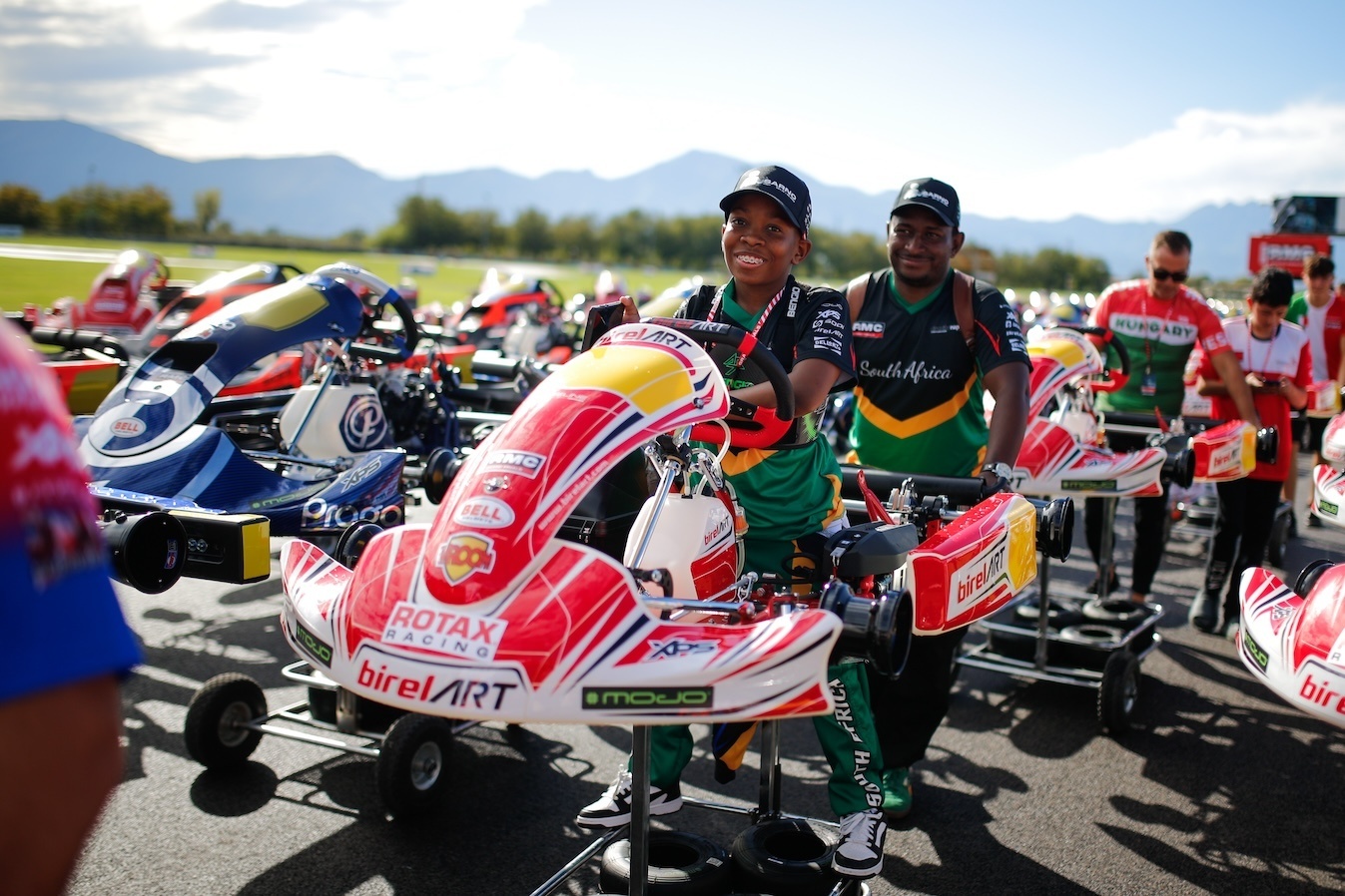 RMCGF24 20241020 Drivers pushing their karts 5