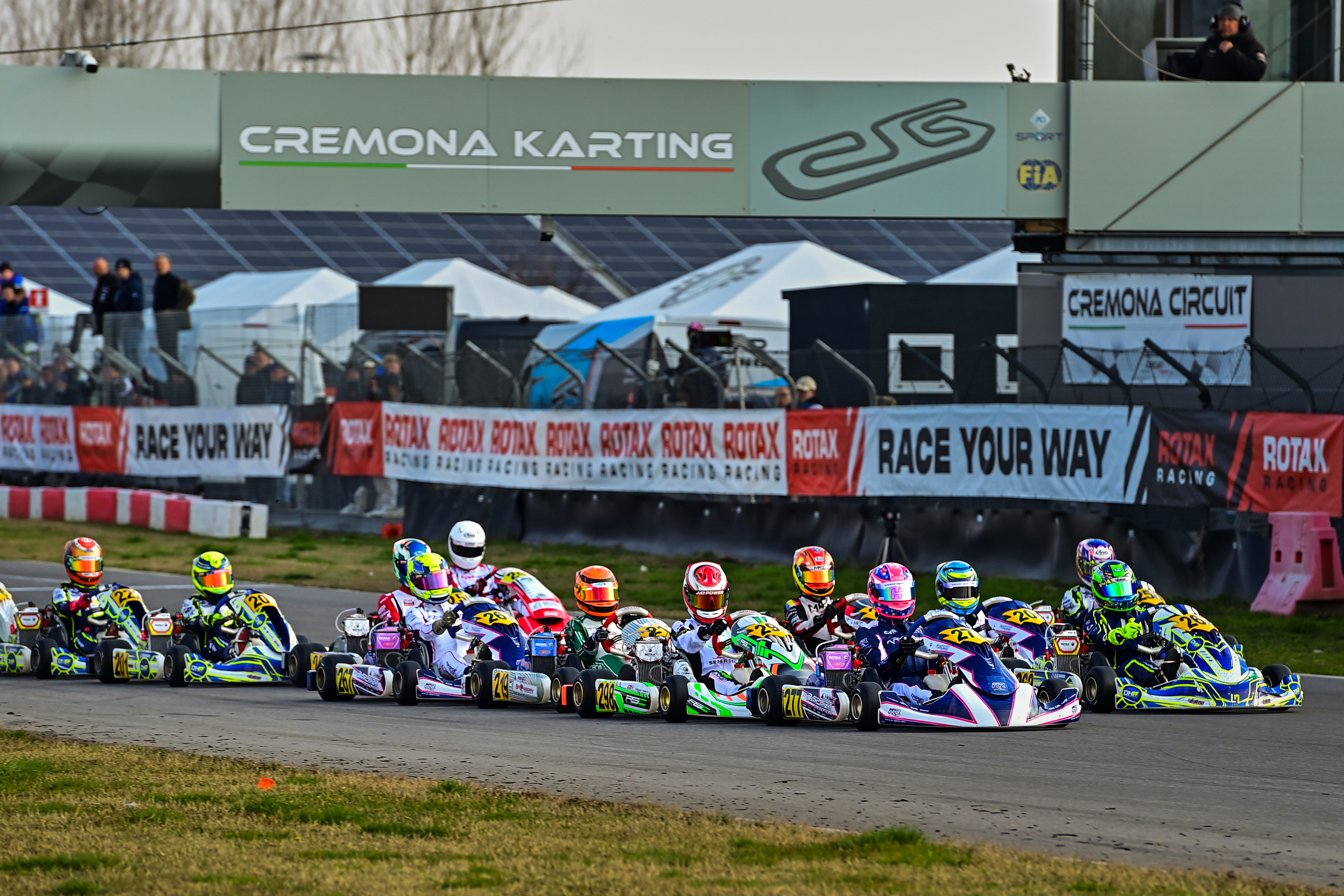 Start Junior MAX